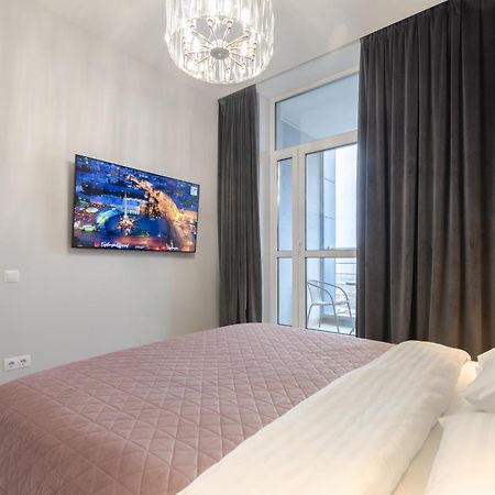Petrovdom Apartments 267-373 In Rc Central Park, 7 John Mccain Street Kyiv Exterior photo