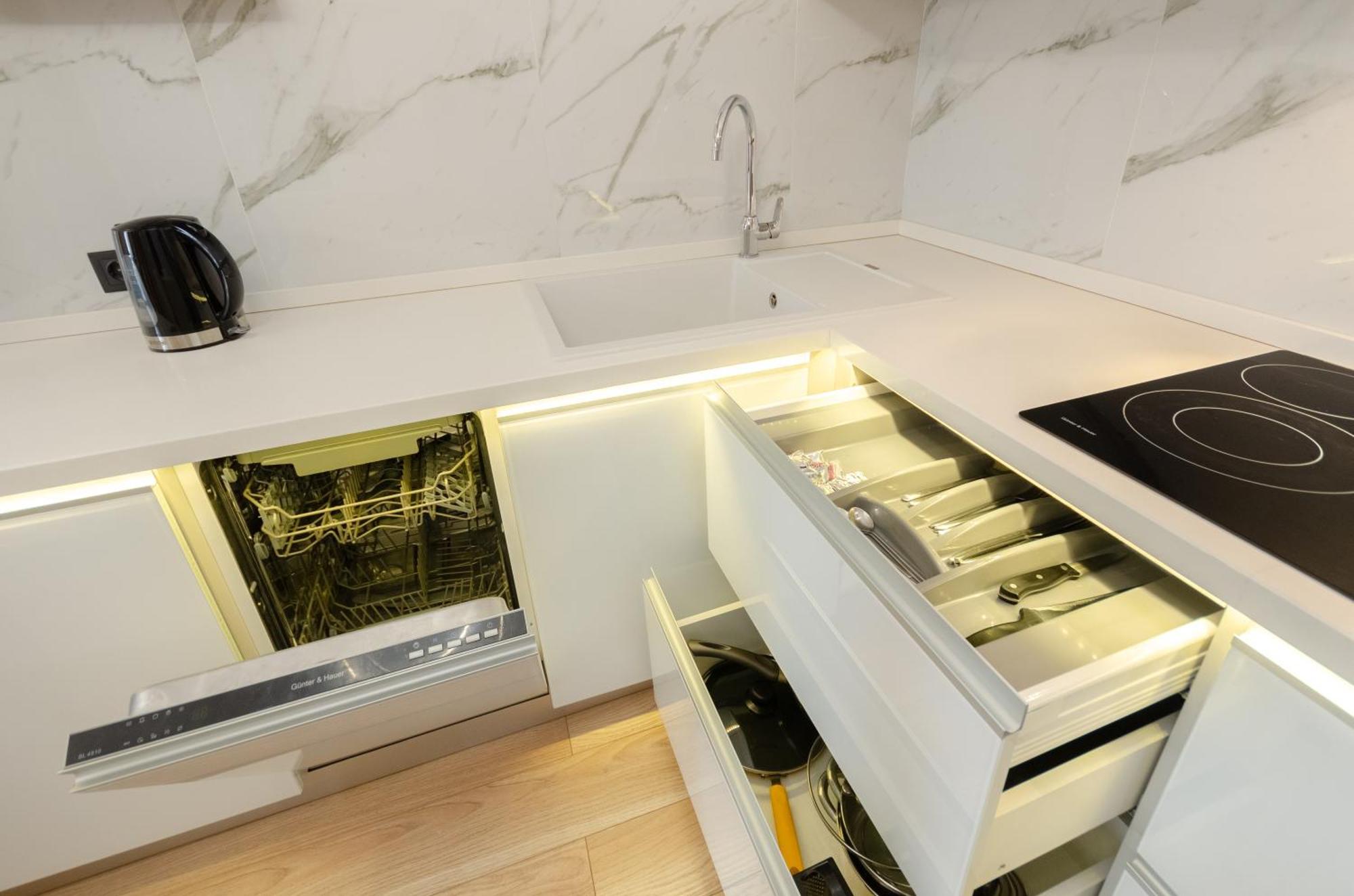 Petrovdom Apartments 267-373 In Rc Central Park, 7 John Mccain Street Kyiv Exterior photo