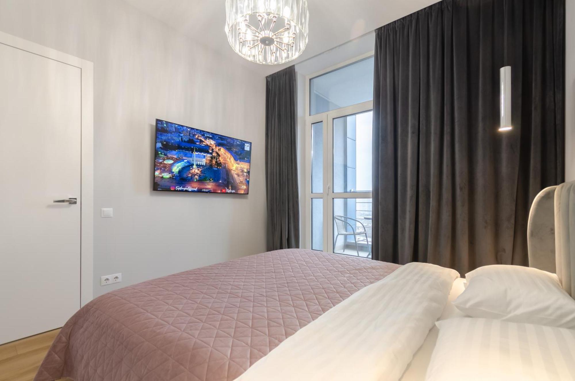 Petrovdom Apartments 267-373 In Rc Central Park, 7 John Mccain Street Kyiv Exterior photo